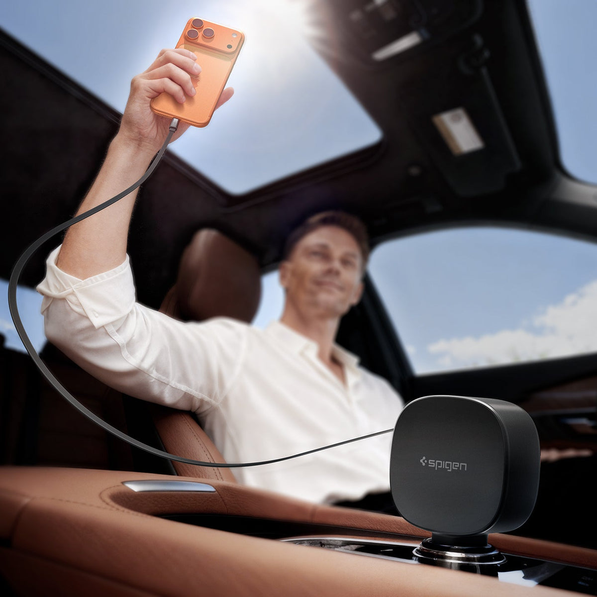 ACP10515 - Car Charger | EV603BT in Black showing to use cable and hold with the hand