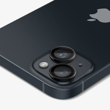 AGL05213 - iPhone 14 / 14 Plus Optik Pro Lens Protector in black showing the back, side and top zoomed in on camera lens