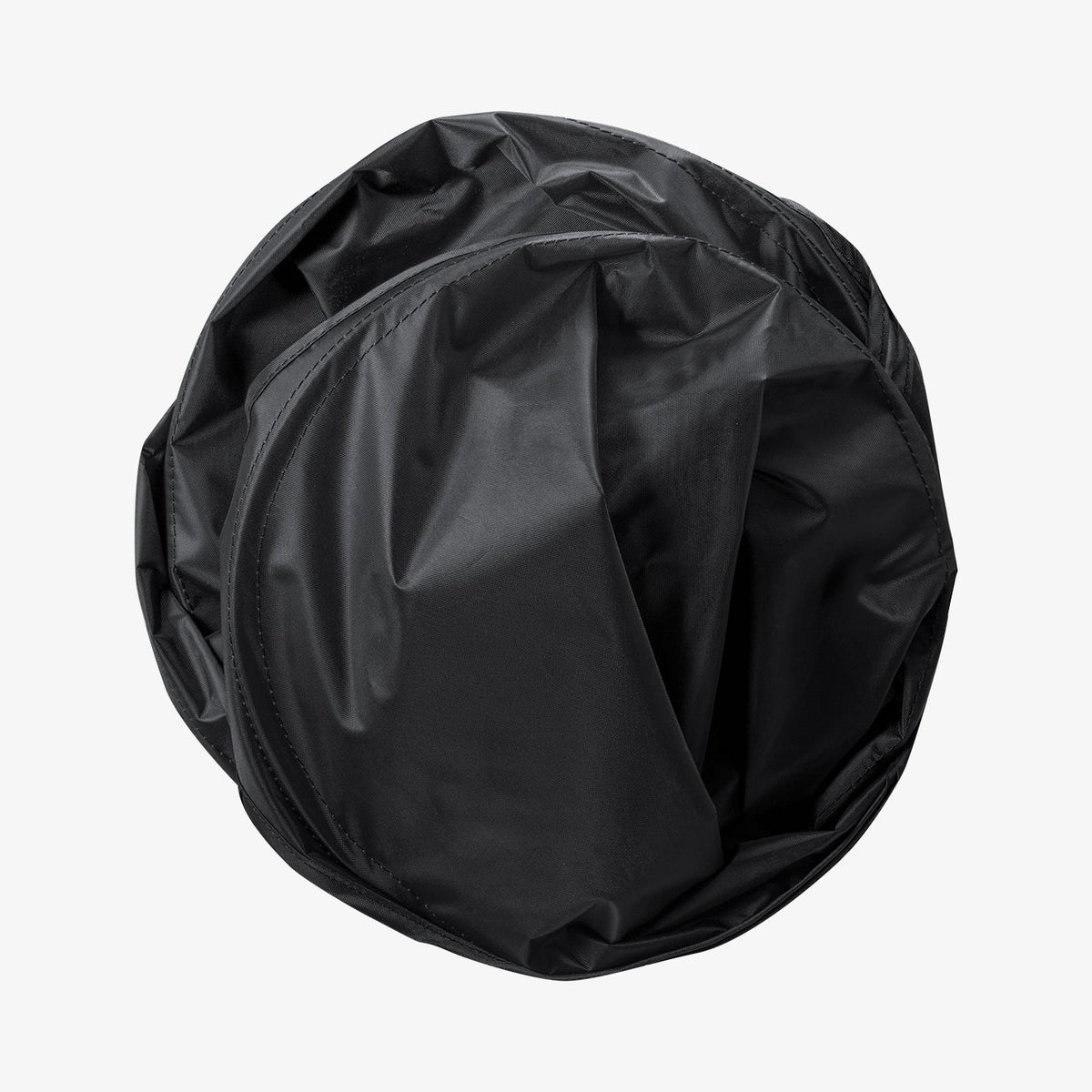ACP09110 - Wrangler (2024) CryoShade JO260 in Black showing stowing it away when you're on the go