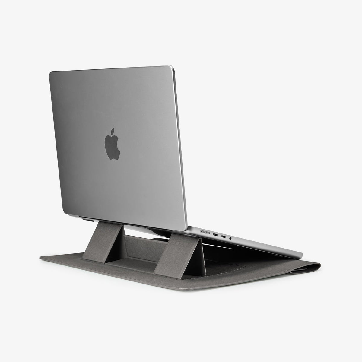 AFA06424 - MacBook Pro 16-inch Valentinus S Laptop Pouch in City Gray built in stand supporting laptop at elevated typing angle
