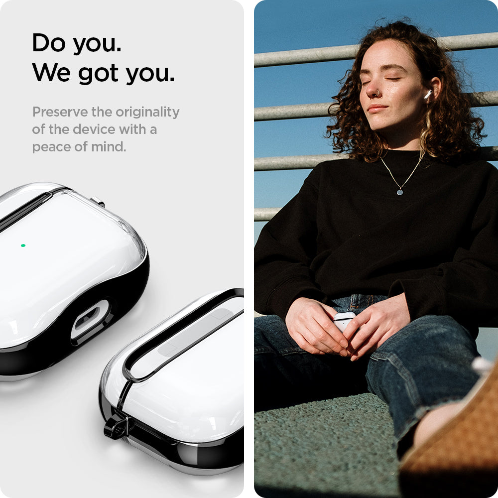 ASD01982 - Apple AirPods 3 Case Ultra Hybrid in jet black showing the preservation of the originality of the device with a peace of mind