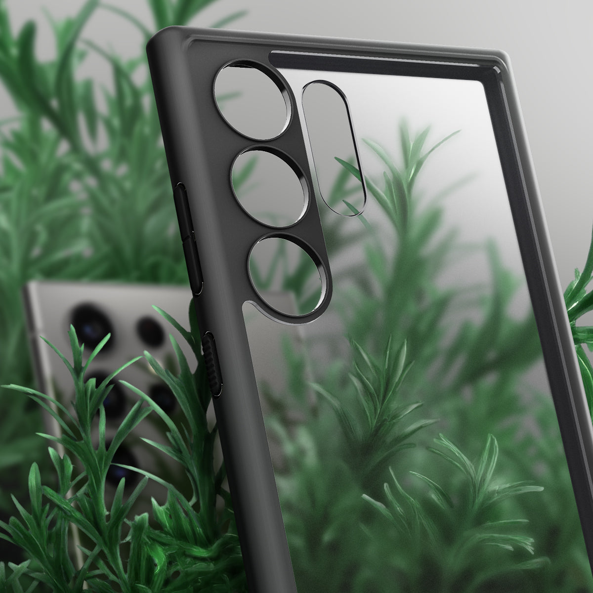 ACS07296 - Galaxy S24 Ultra Case Ultra Hybrid in Frost Black showing clear case on the back.