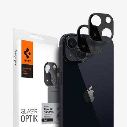 AGL03395 - iPhone 13 Mini / iPhone 13 Optik Lens Protector in black showing the packaging, device and two lens protectors